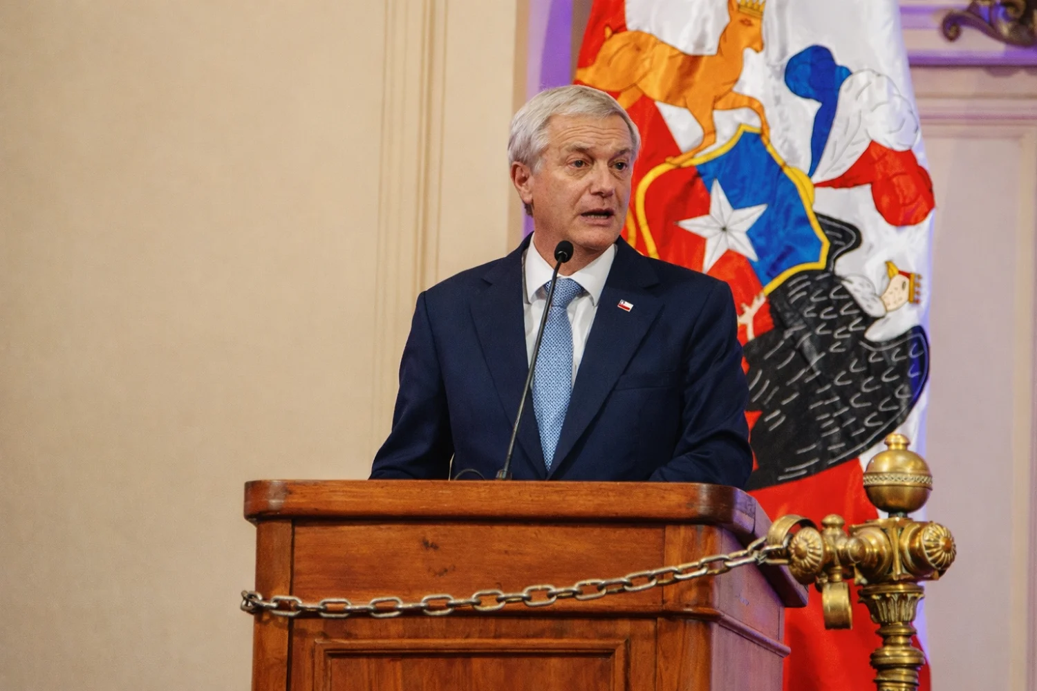 Kast renuncia a la militancia en el Partido Republicano a minutos de asumir la presidencia